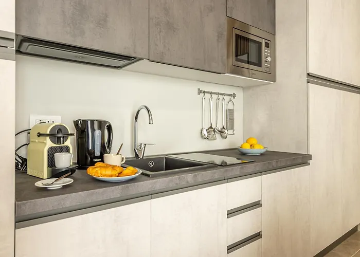 Daire Navigli Elegante Oasi Di Comfort E Design