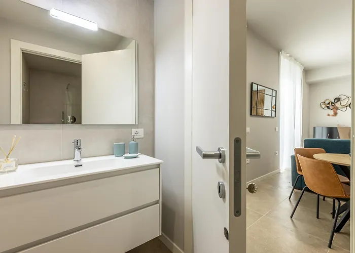 Navigli Elegante Oasi Di Comfort E Design Daire