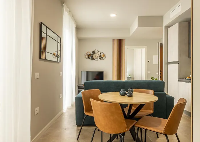 Navigli Elegante Oasi Di Comfort E Design Daire Milano